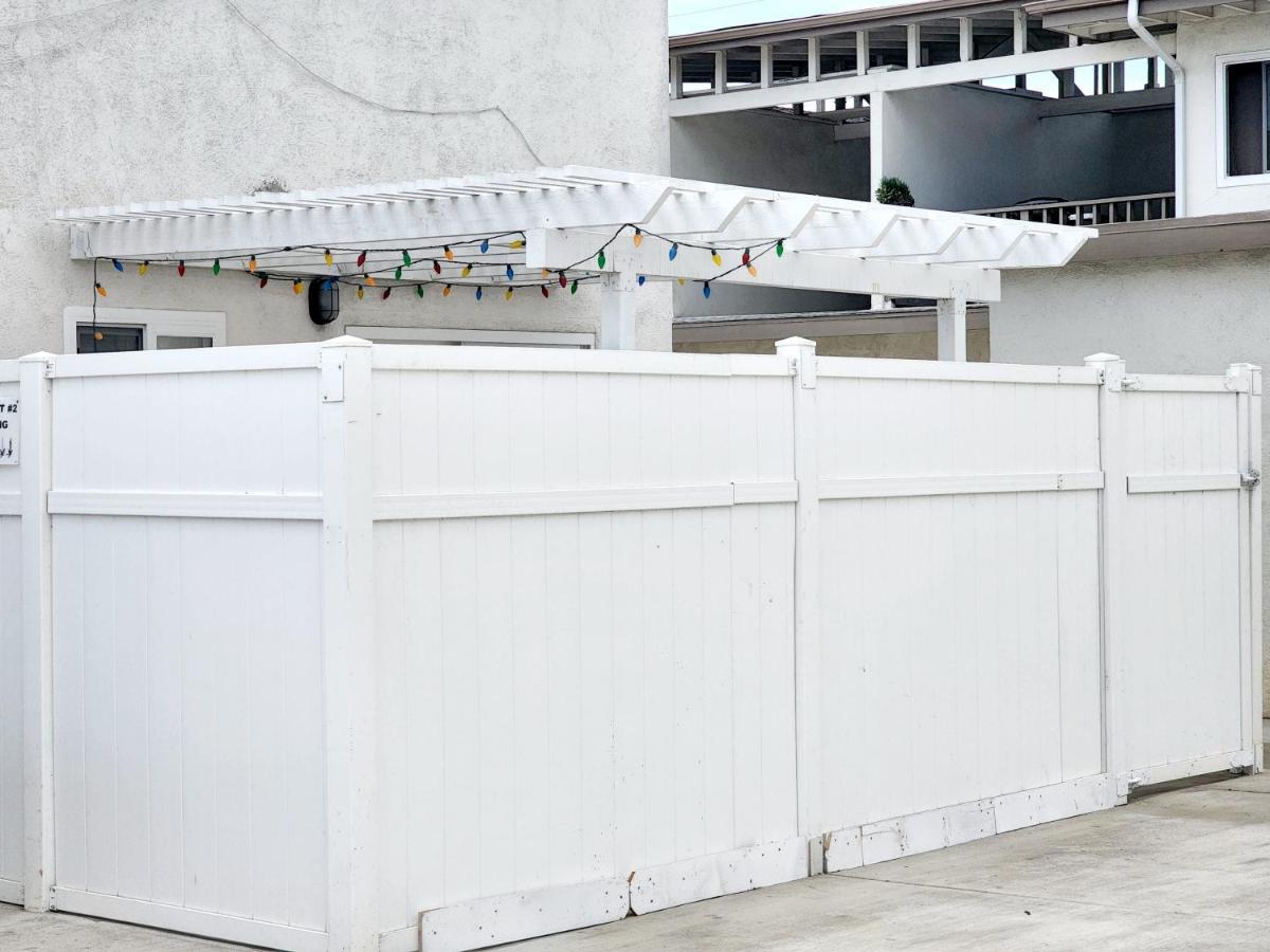 Ocean Breeze Apartment Huntington Beach Exterior photo